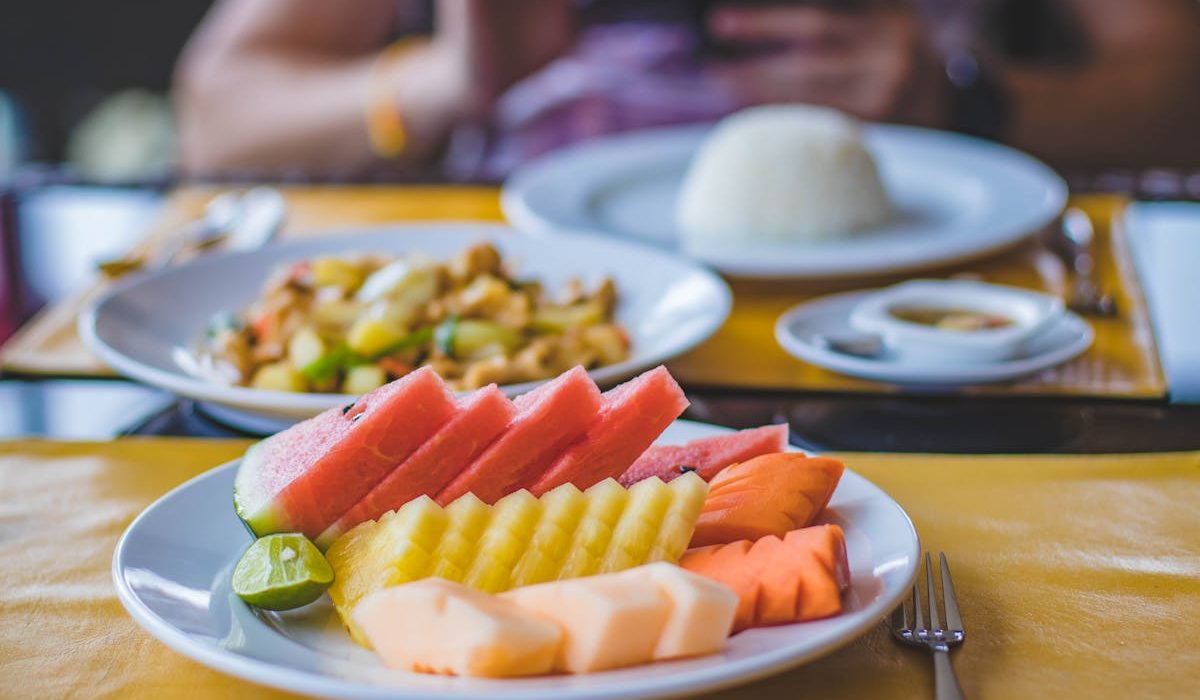 manfaat rujak buah bagi kesehatan